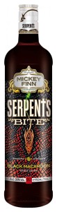 Mickeys Finn Serpents Bite Black Macaroon 0,7